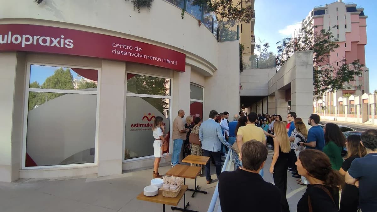 ESTÍMULOPRAXIS — Logopäden em Lissabon — 2
